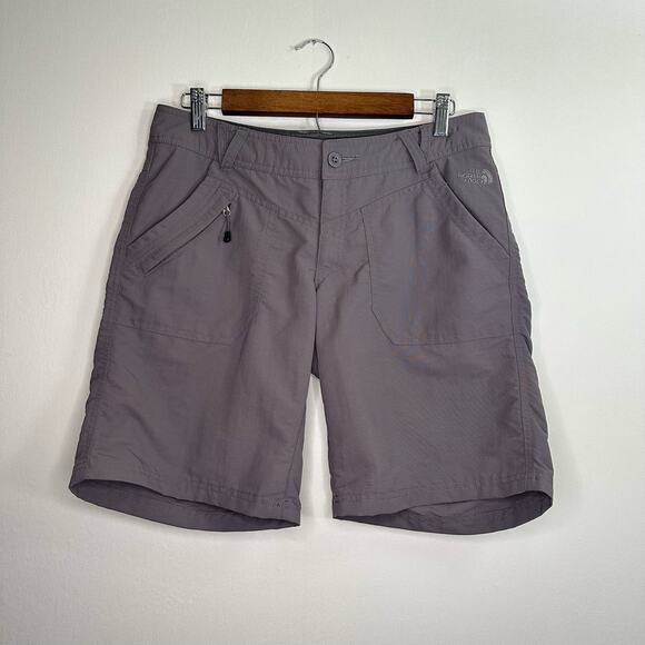 North Face Size 8 Mid Length Gray Shorts - Picture 1 of 11